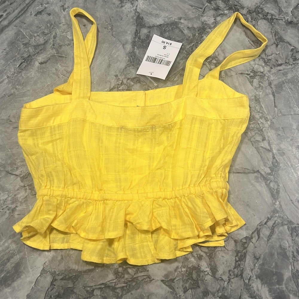 Yellow Ruffle Crop Top Size Small - Picture 2 of 3